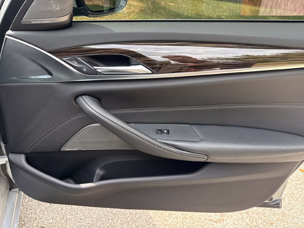 Used 2018 BMW 540i xDrive AWD/4WD image 32