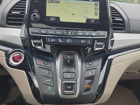 Used 2023 Honda Odyssey Touring image 17