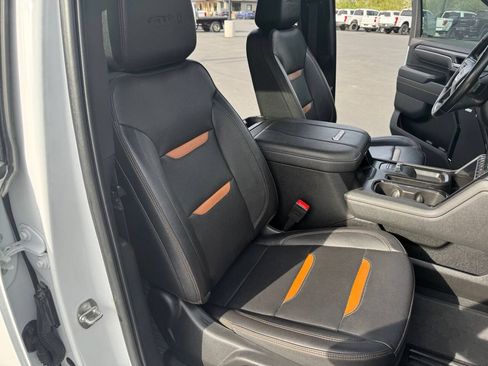 Used 2024 GMC Sierra 2500 AT4 w/ AT4 Premium Plus Package AWD/4WD image 32