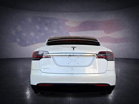 Used 2018 Tesla Model X 100D AWD/4WD image 4