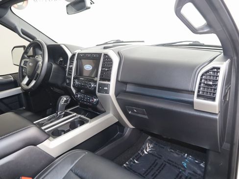 Used 2019 Ford F150 Lariat image 39