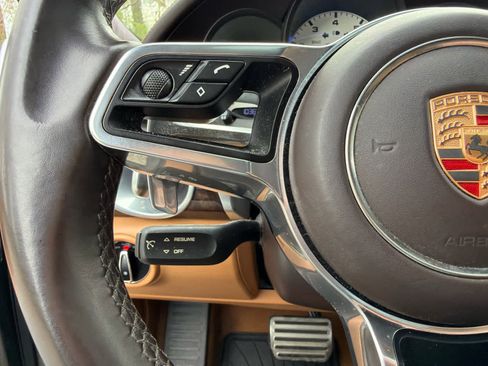 Used 2015 Porsche Cayenne Turbo AWD/4WD image 13