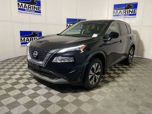 Used 2023 Nissan Rogue SV image 14