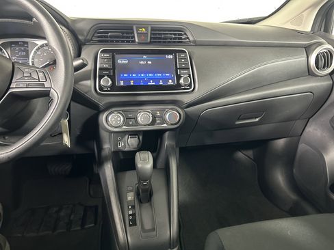 Used 2024 Nissan Versa S w/ Trunk Package image 22