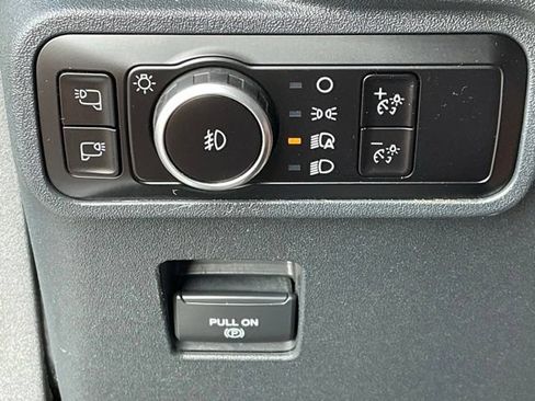 Used 2023 Ford Bronco Wildtrak AWD/4WD image 31