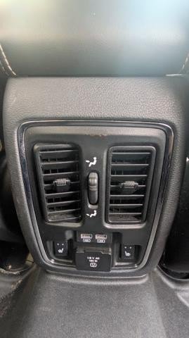 Used 2017 Jeep Grand Cherokee Limited AWD/4WD image 16