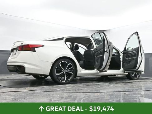 Used 2024 Nissan Altima 2.5 SR image 67