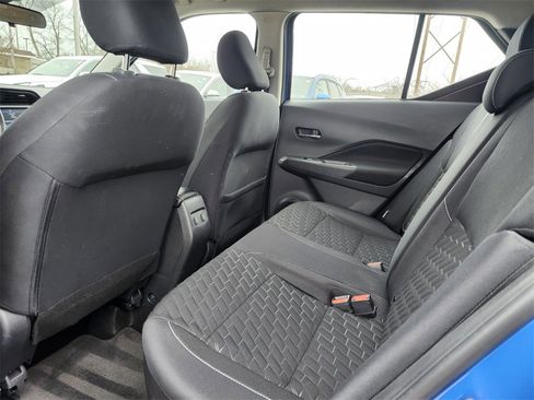 Used 2021 Nissan Kicks SV image 16