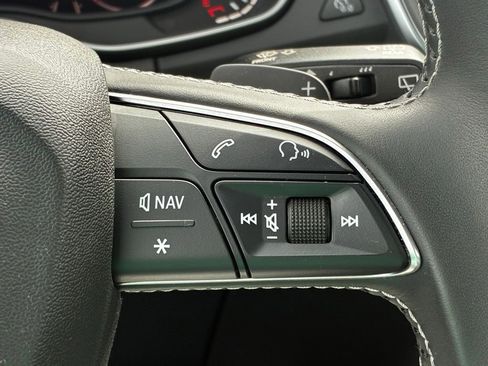 Used 2020 Audi SQ5 Prestige w/ Prestige Package AWD/4WD image 19