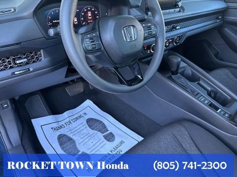Used 2024 Honda Accord EX image 19