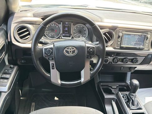 Used 2016 Toyota Tacoma SR5 w/ Towing Package AWD/4WD image 13