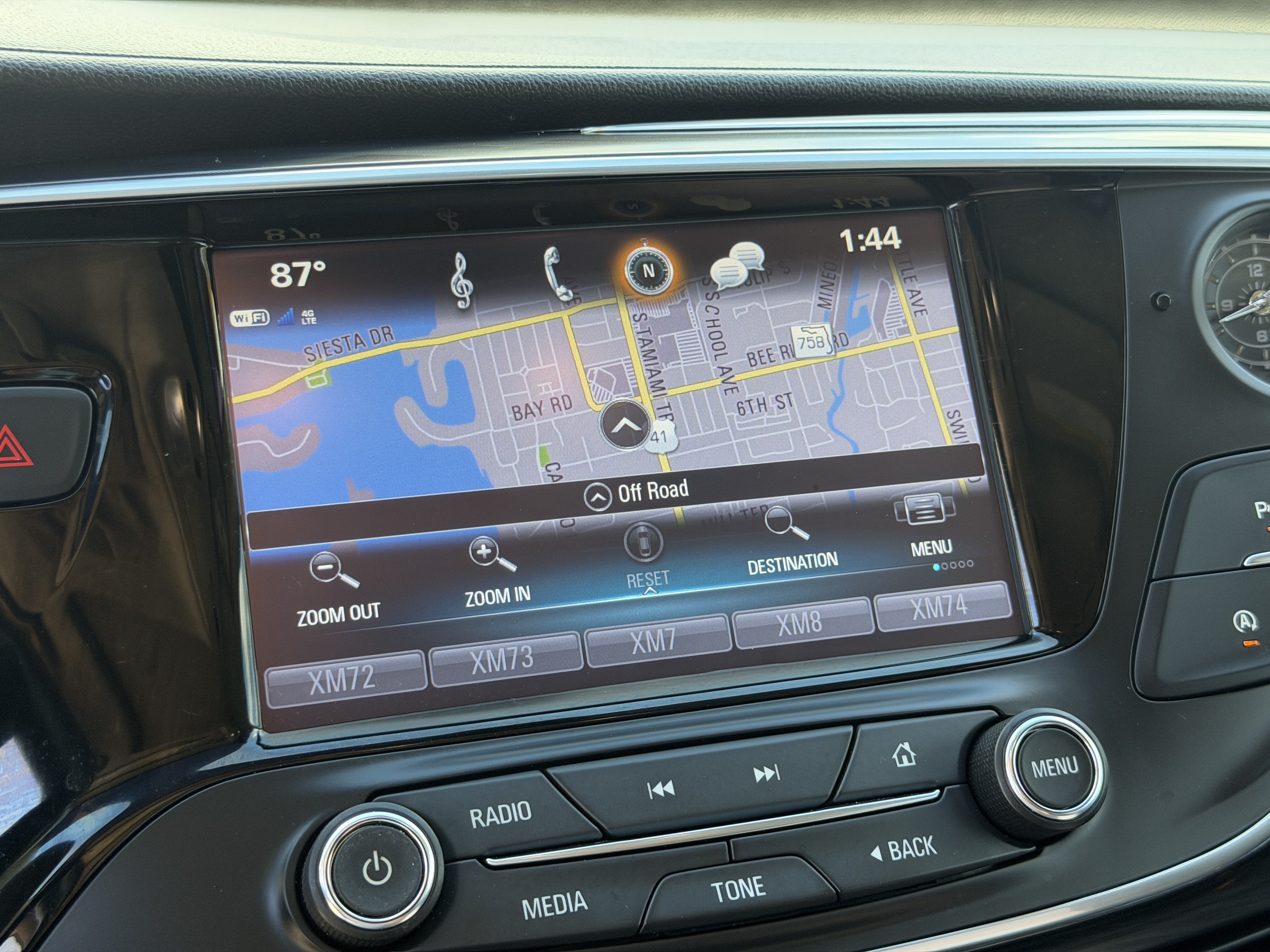 Used 2019 Buick Envision Essence FWD image 27