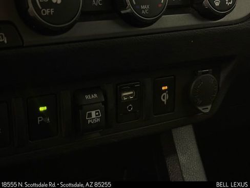 Used 2019 Toyota Tacoma TRD Sport w/ Technology Package image 23