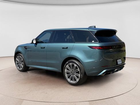 Used 2023 Land Rover Range Rover Sport SE Dynamic AWD/4WD image 3
