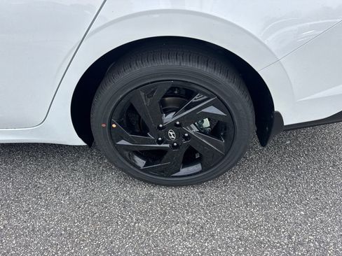 New 2026 Hyundai Elantra SEL Sport Premium FWD image 20