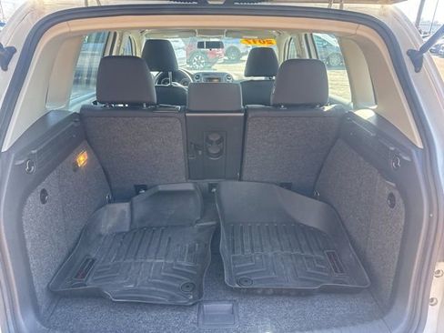 Used 2017 Volkswagen Tiguan Limited image 21