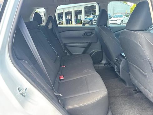 Used 2024 Nissan Rogue S AWD/4WD image 13