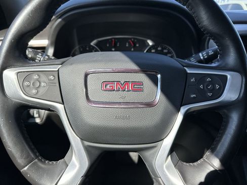 Used 2021 GMC Acadia SLT w/ Premium Package image 22