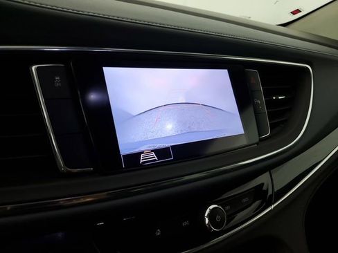 Used 2020 Buick Enclave Preferred image 30