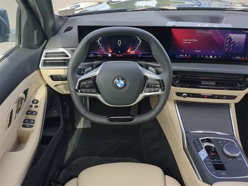 Certified 2025 BMW 330i Sedan w/ Convenience Package image 17