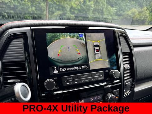 Used 2022 Nissan Titan PRO-4X w/ Pro-4x Convenience Package AWD/4WD image 18