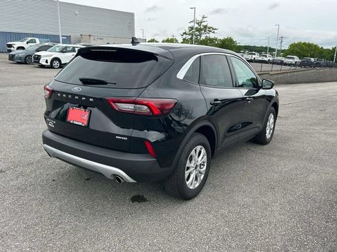 Used 2024 Ford Escape Active w/ Tech Pack #1 AWD/4WD image 3