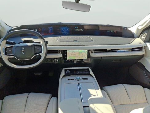 New 2026 Lincoln Navigator L Reserve image 11