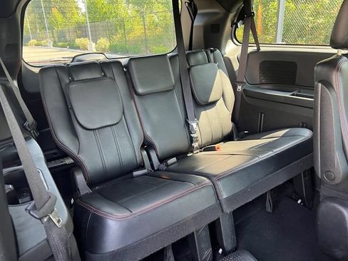 Used 2019 Dodge Grand Caravan GT FWD image 20