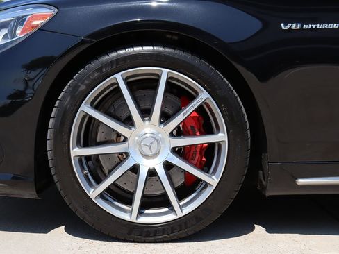 Used 2015 Mercedes-Benz S 63 AMG 4MATIC Sedan w/ Driver Assistance Package image 81