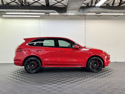 Used 2013 Porsche Cayenne GTS image 4