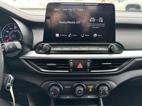 Used 2024 Kia Forte LXS w/ LXS Technology Package image 21