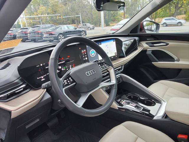 Used 2025 Audi Q5 Premium Plus w/ Premium Plus AWD/4WD image 13