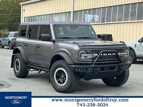 Used 2022 Ford Bronco Badlands w/ Sasquatch Package image 1