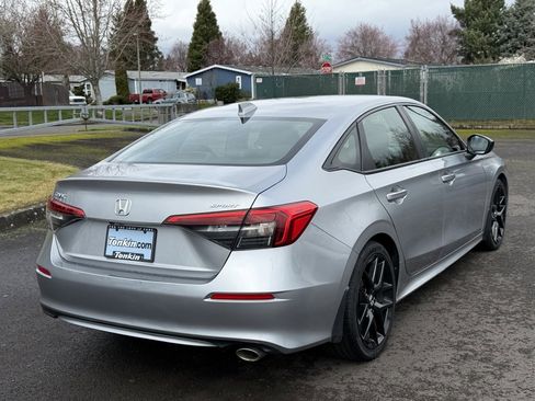 Used 2023 Honda Civic Sport image 8