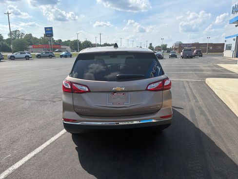 Used 2018 Chevrolet Equinox LT AWD/4WD image 3