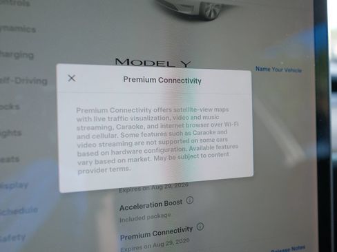 Used 2021 Tesla Model Y Long Range AWD/4WD image 20