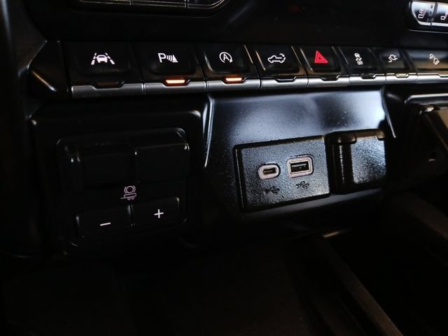 Used 2020 GMC Sierra 1500 AT4 w/ AT4 Premium Package AWD/4WD image 11