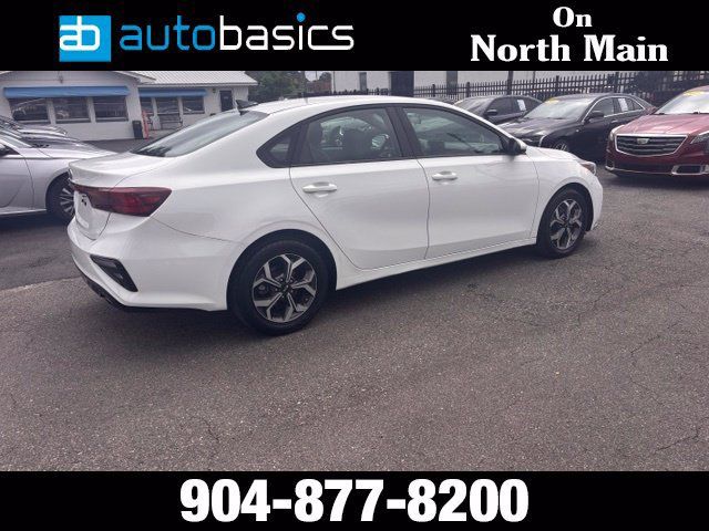 Used 2020 Kia Forte LXS FWD image 8