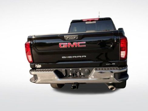 New 2026 GMC Sierra 2500 SLE w/ SLE Value Package; image 10