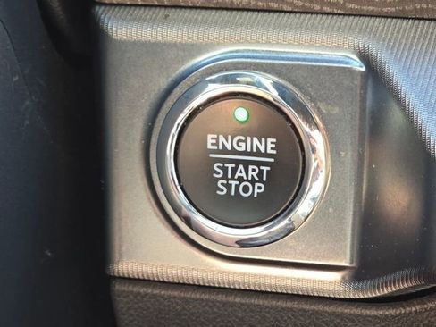 Used 2022 Ford F150 Platinum AWD/4WD image 16