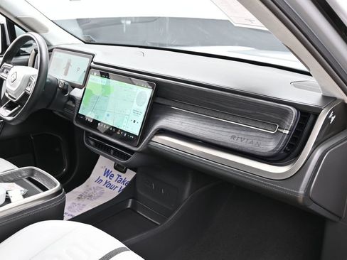Used 2023 Rivian R1S Adventure AWD/4WD image 34