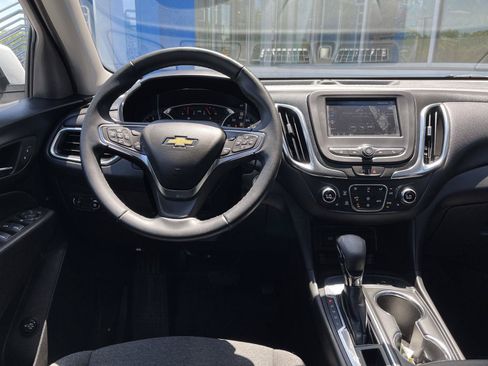 Used 2024 Chevrolet Equinox LT w/ LPO, Floor Liner Package FWD image 16