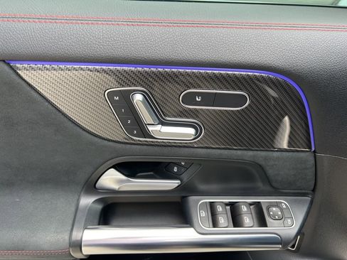 Used 2021 Mercedes-Benz GLA 35 AMG 4MATIC image 11