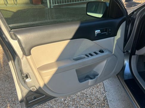 Used 2008 Mercury Milan Premier image 8