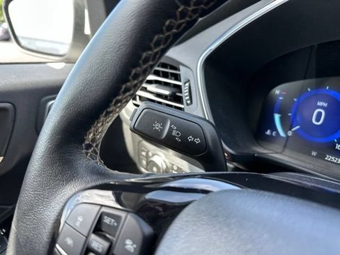 Used 2022 Ford Escape Titanium w/ Titanium Elite Package FWD image 25
