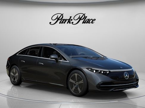 Used 2023 Mercedes-Benz EQS 450+ Sedan image 32