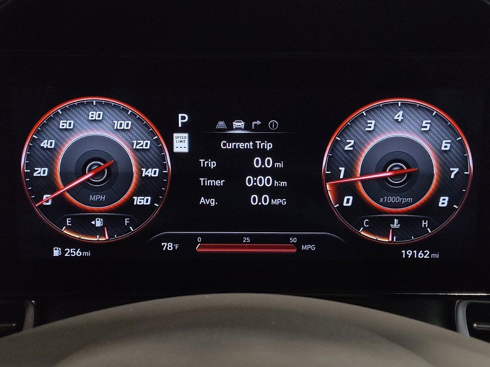 Used 2025 Hyundai Elantra SEL FWD image 23