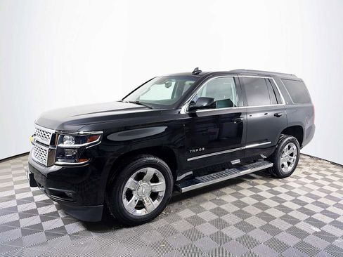 Used 2018 Chevrolet Tahoe LT w/ LT Signature Package image 1