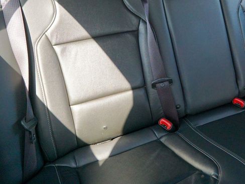 Used 2019 Ford Taurus SEL w/ Equipment Group 201A FWD image 27