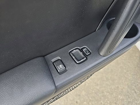 Used 2013 MAZDA MX-5 Miata Club image 24